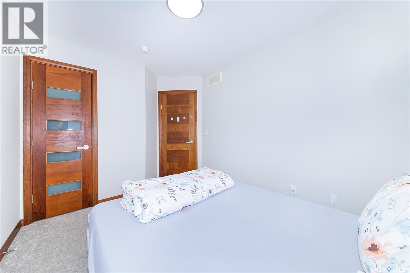 #601 2012 Pohorecky CRESCENT - 30