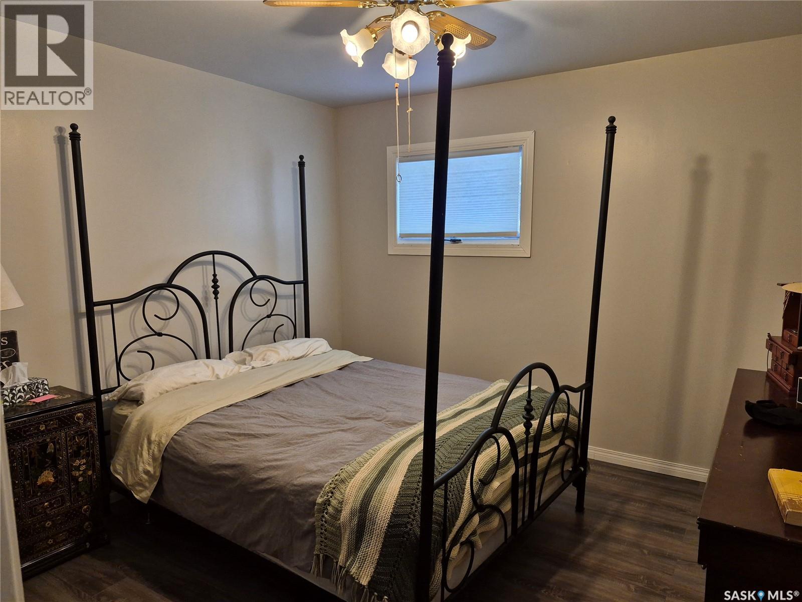 300 Dion AVENUE - 12