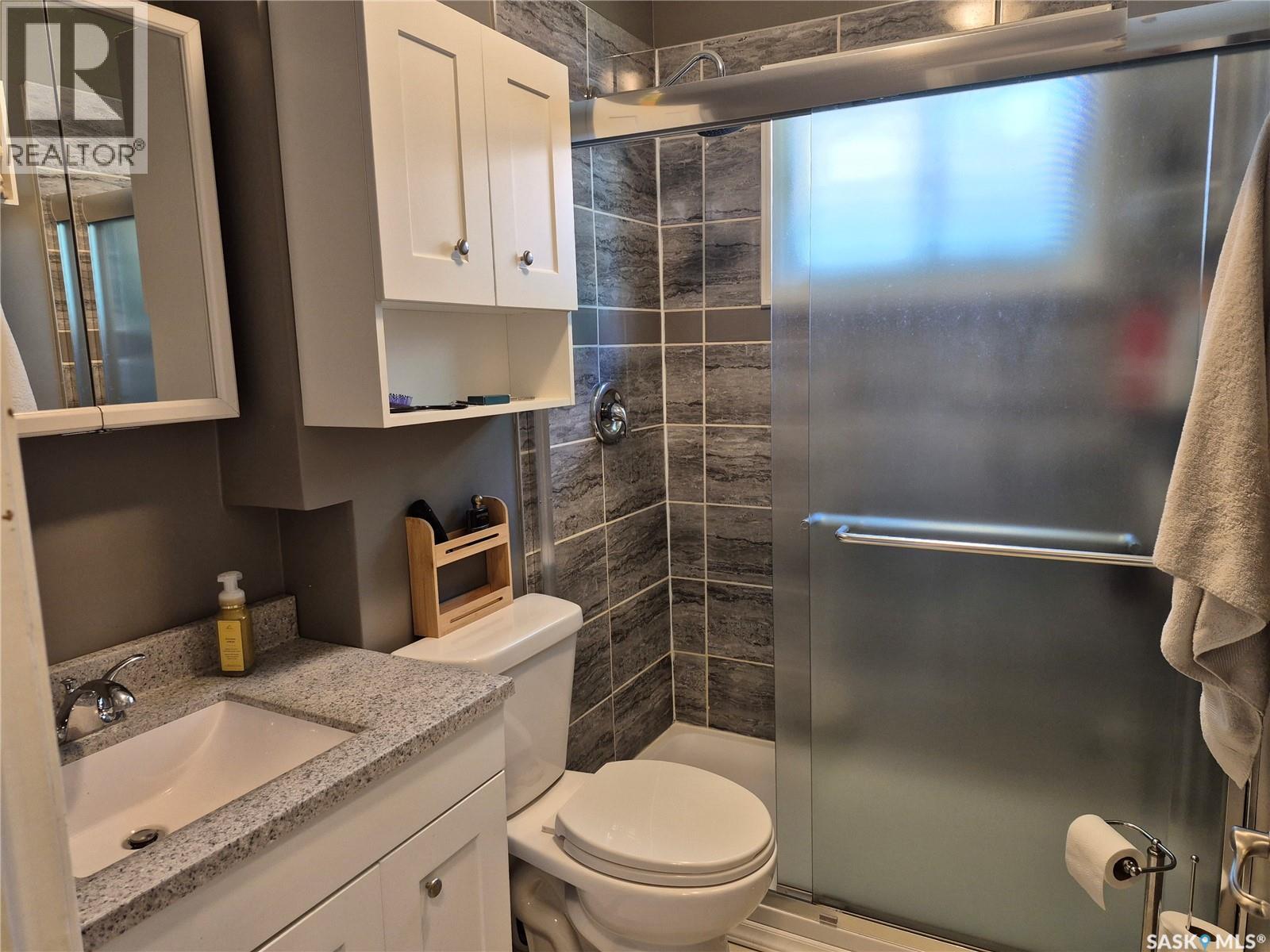 300 Dion AVENUE - 13