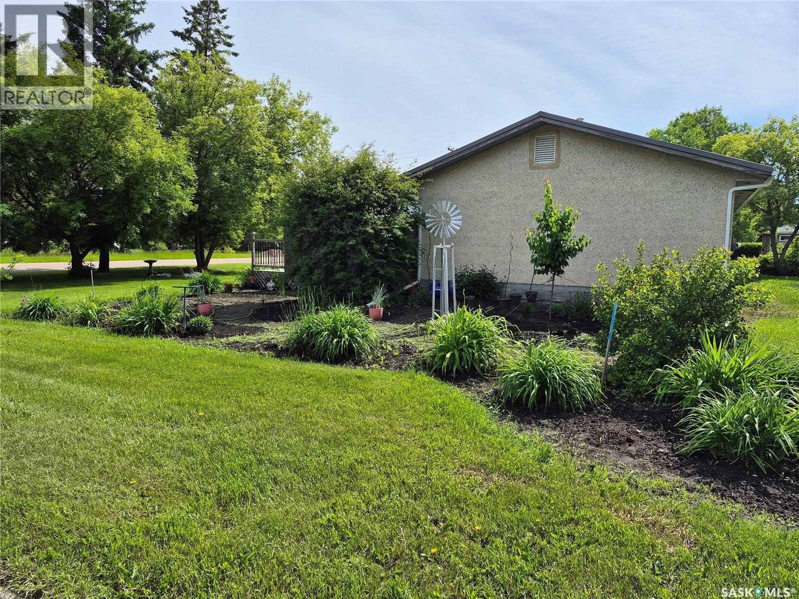 300 Dion AVENUE - 5