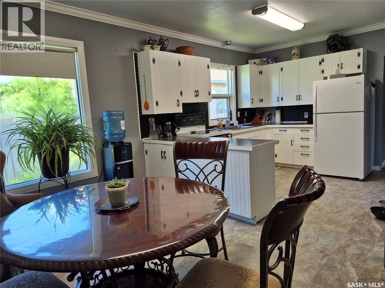 300 Dion AVENUE - 7