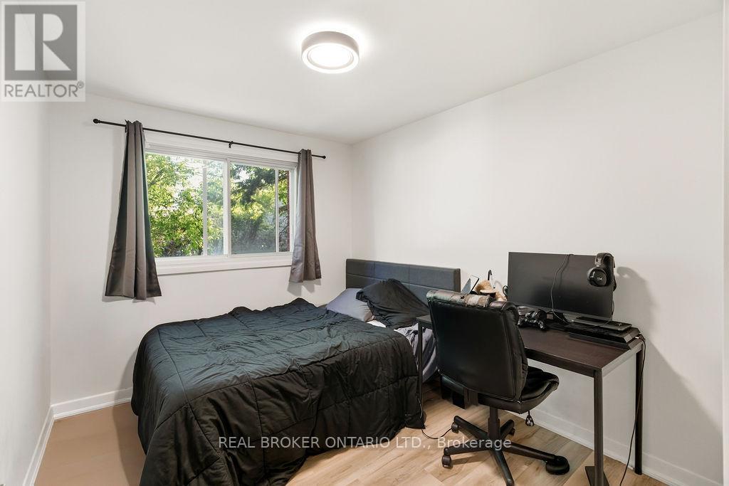 3 Bed, 1 Bath Multi-Family for Rent in Ottawa – #1 – 2187 PLESSER STREET, Ottawa – MLS# X13491236 - Image 21