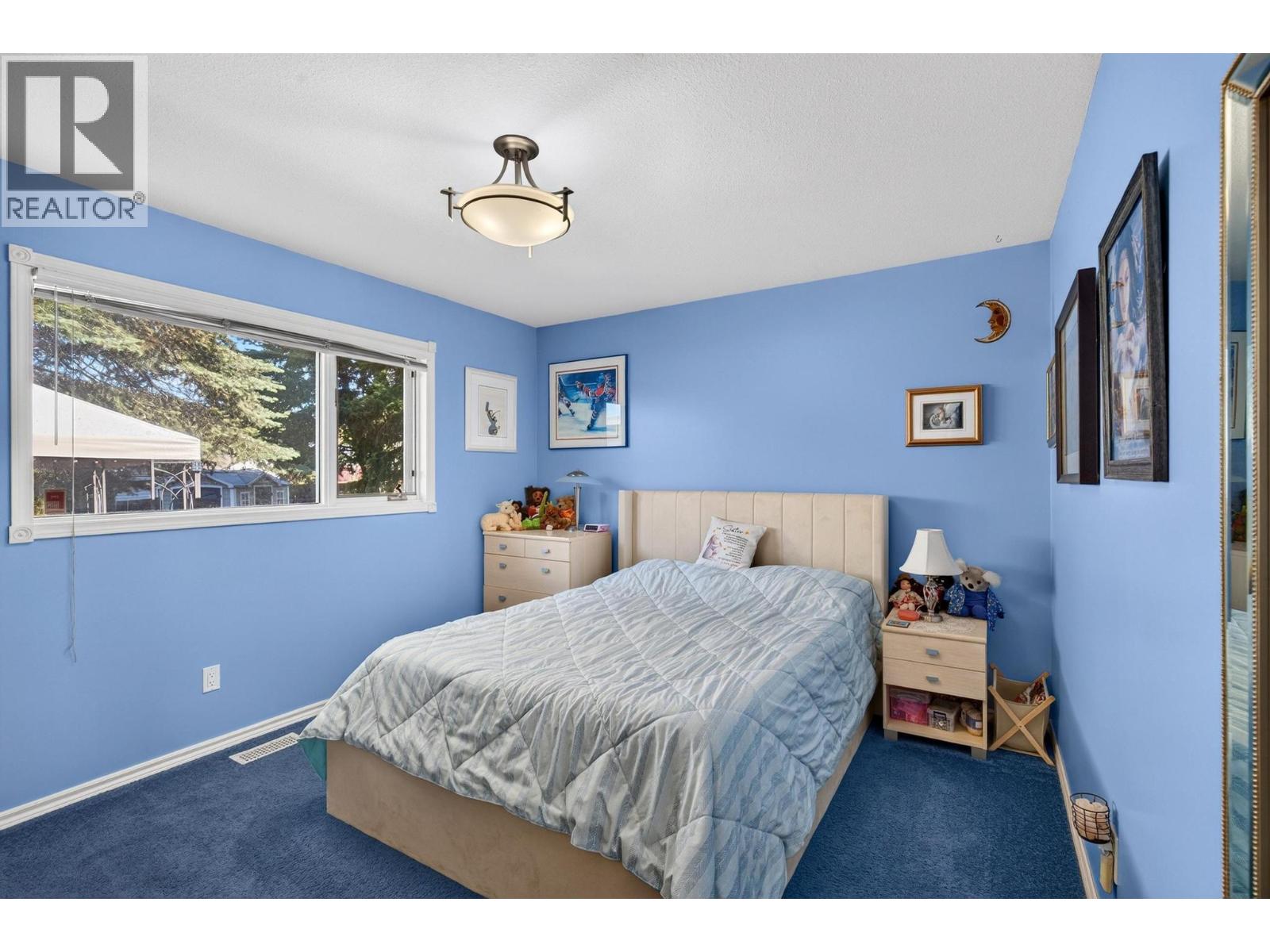 402 Houghton Court, Kelowna