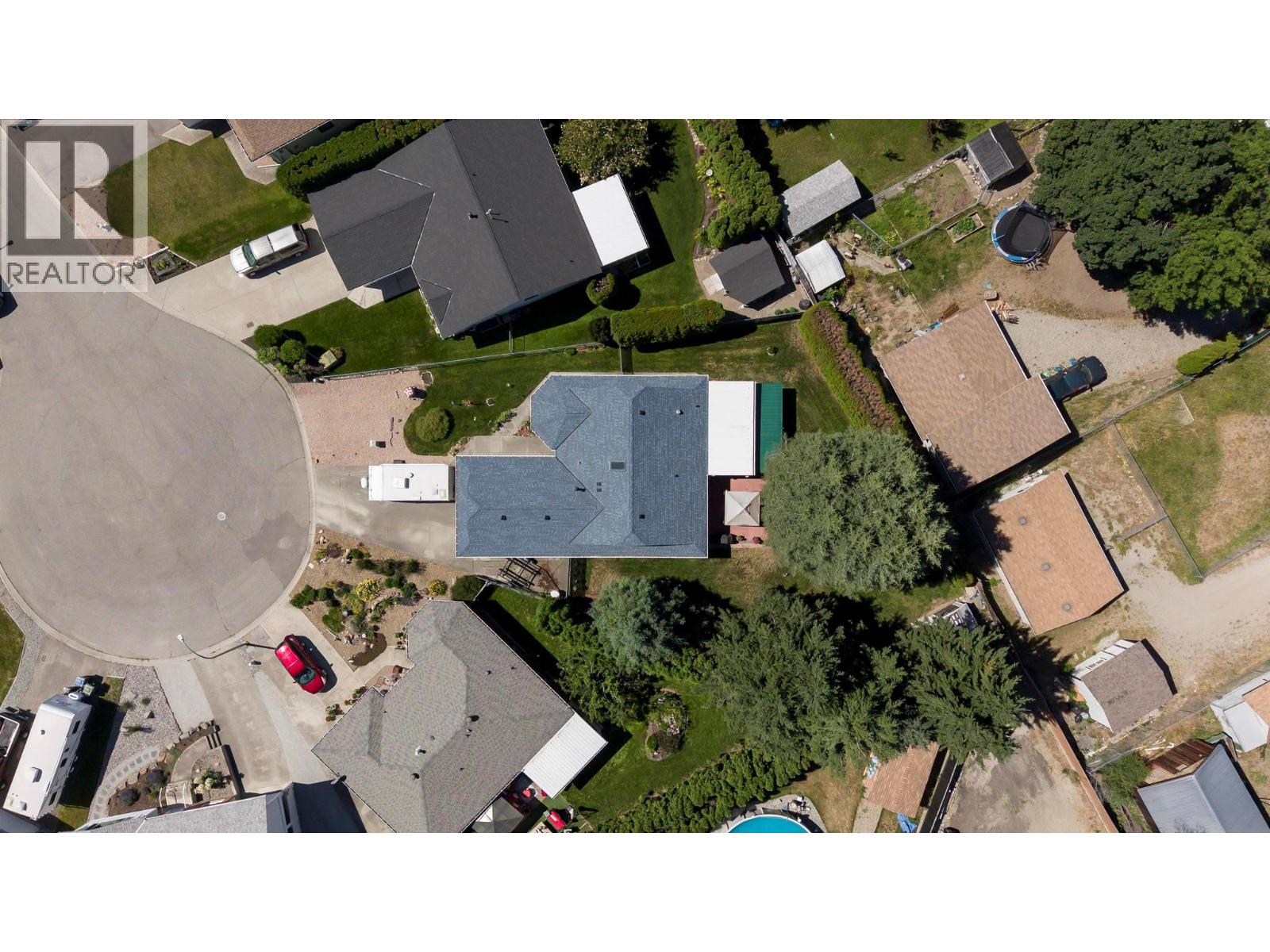 402 Houghton Court, Kelowna