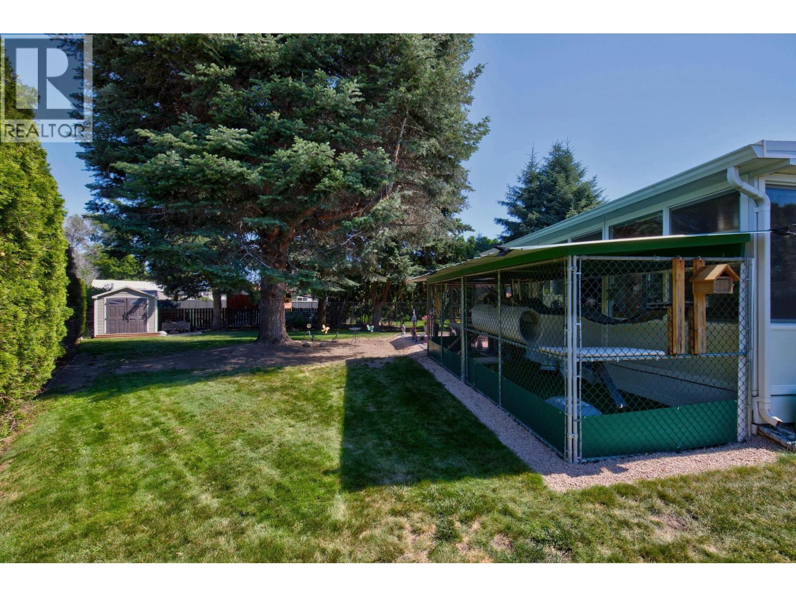 402 Houghton Court, Kelowna