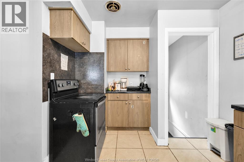 1158 DOT AVENUE - 3