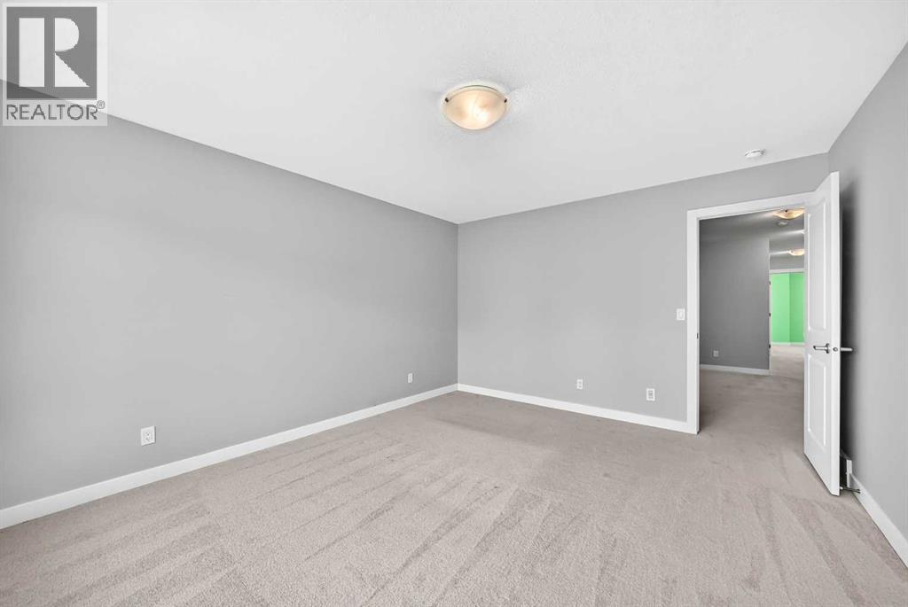 110 Crestbrook Way SW — photo 28