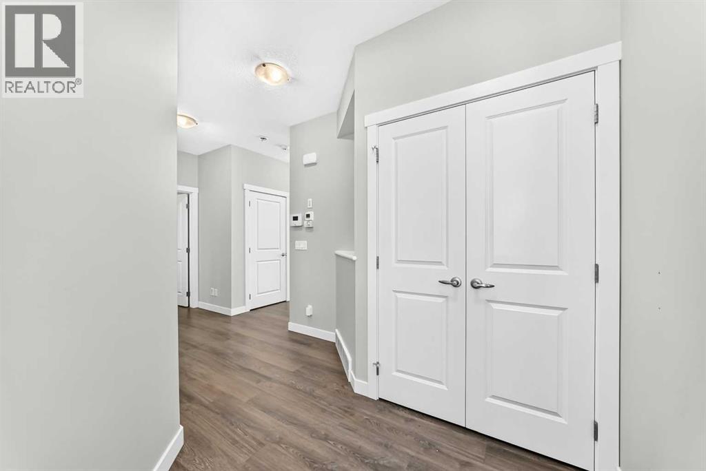 110 Crestbrook Way SW - photo 4