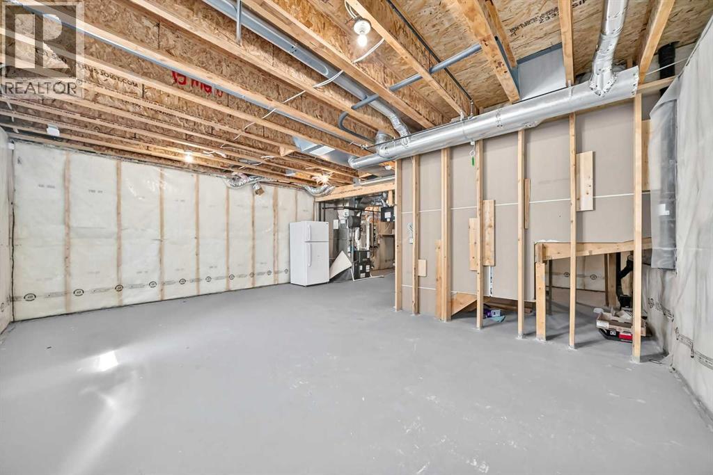 110 Crestbrook Way SW — photo 46