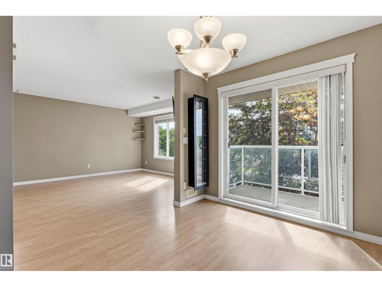 #19 2505 42 ST NW - 14