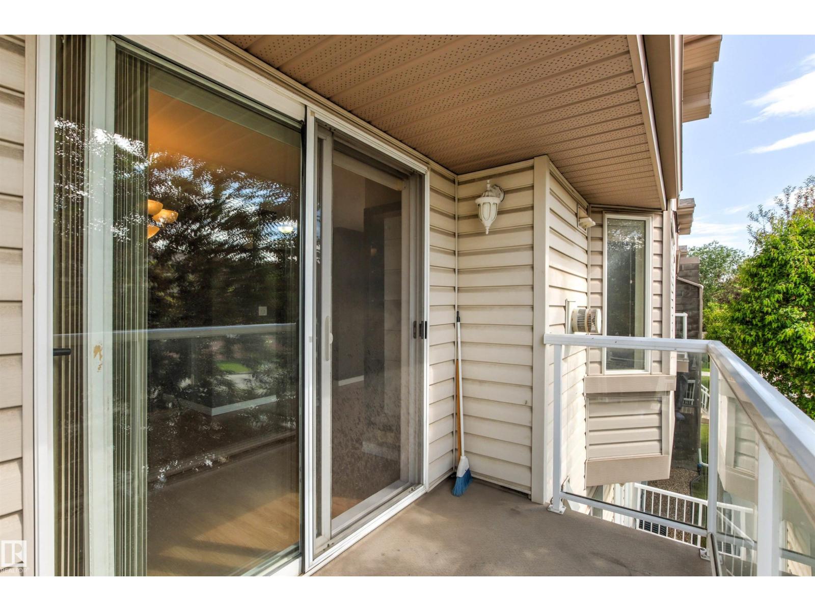 #19 2505 42 ST NW - 15