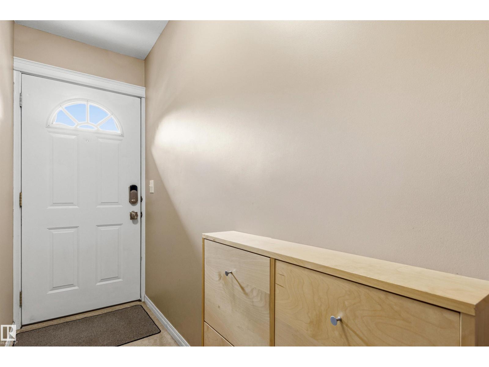 #19 2505 42 ST NW - 2