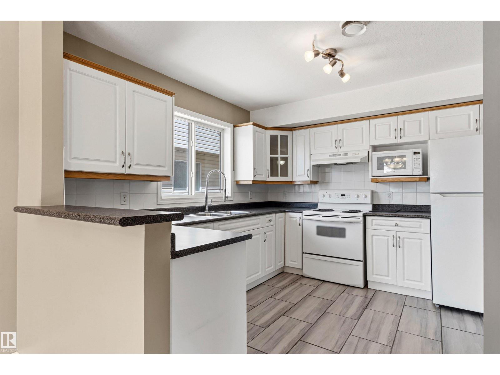#19 2505 42 ST NW - 22