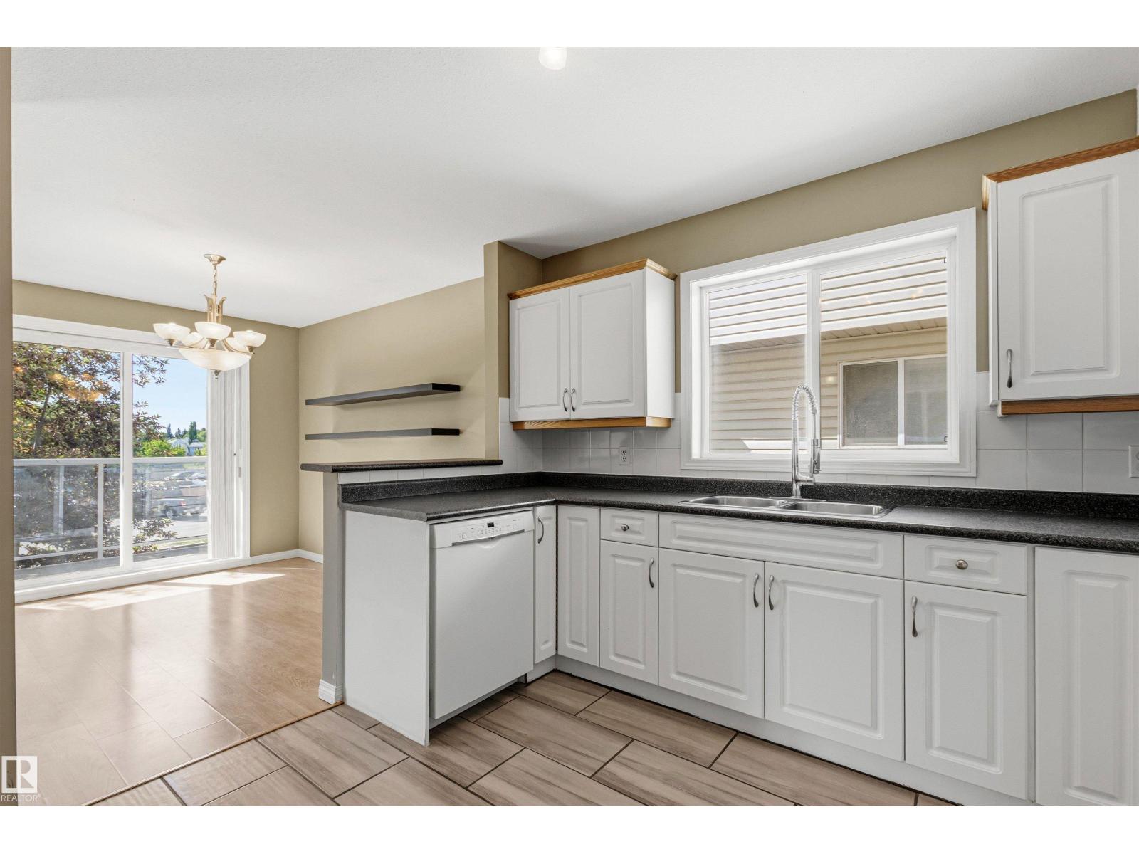 #19 2505 42 ST NW - 26