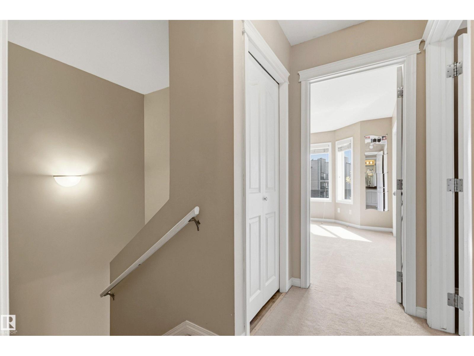 #19 2505 42 ST NW - 32