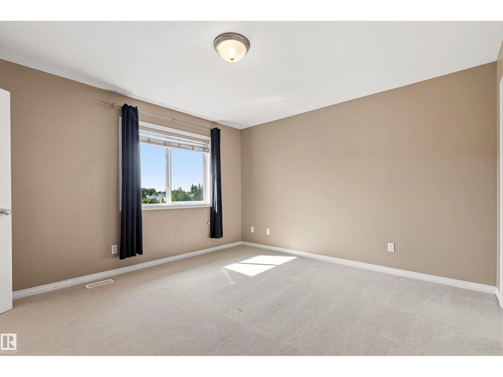 #19 2505 42 ST NW - 41