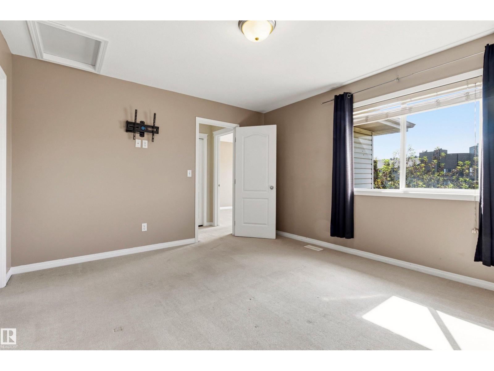 #19 2505 42 ST NW - 43