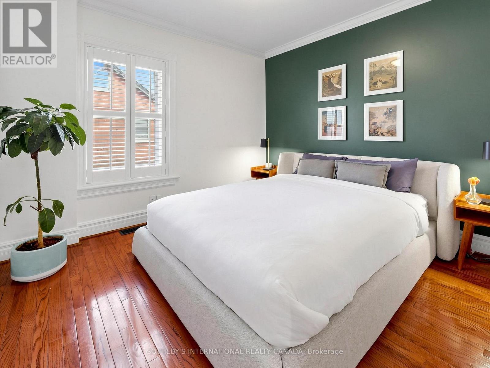 328 WELLESLEY STREET E - 30