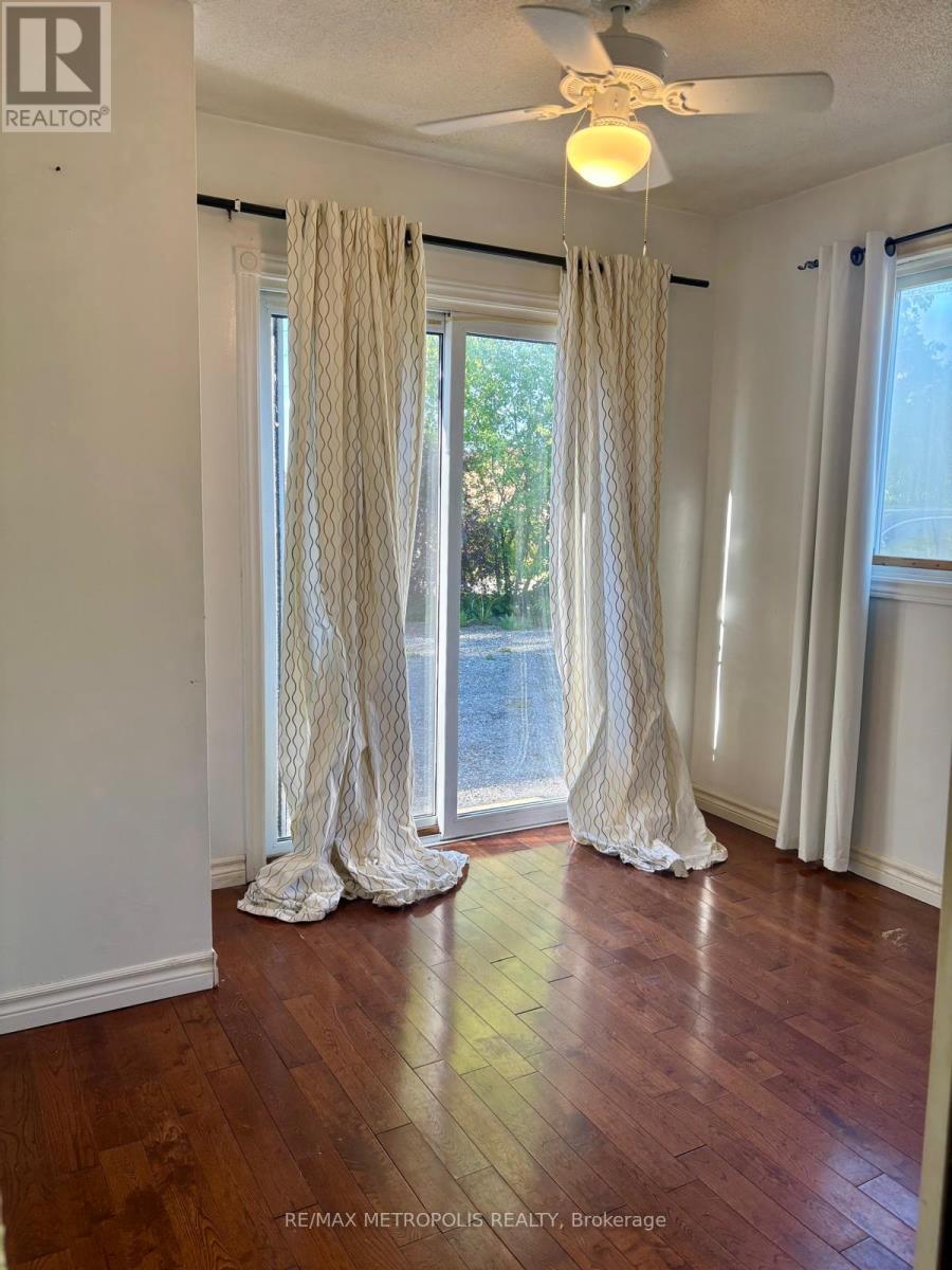 28 & 30 THOMPSON DRIVE - 2