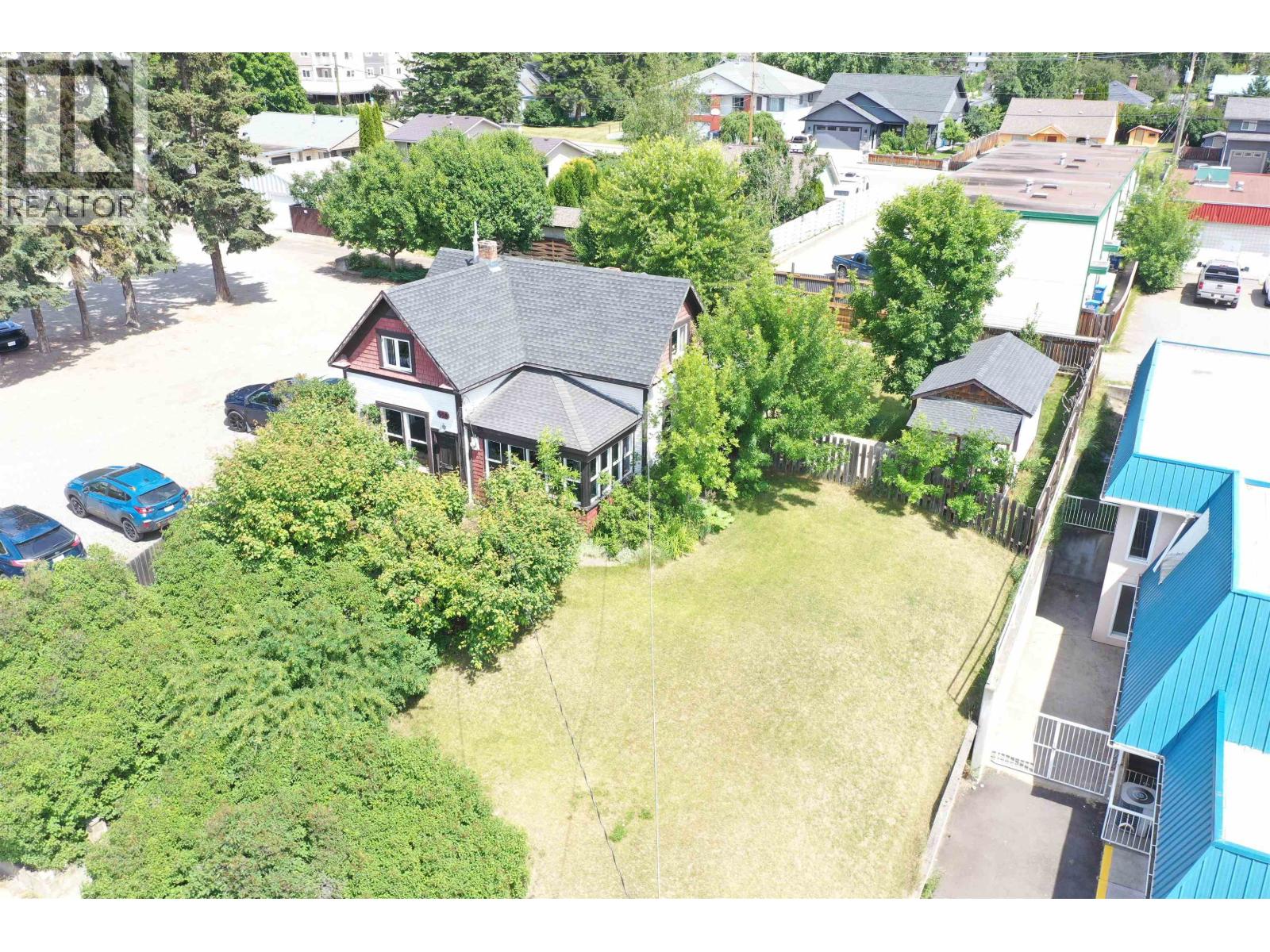 558 FRONT STREET - 33