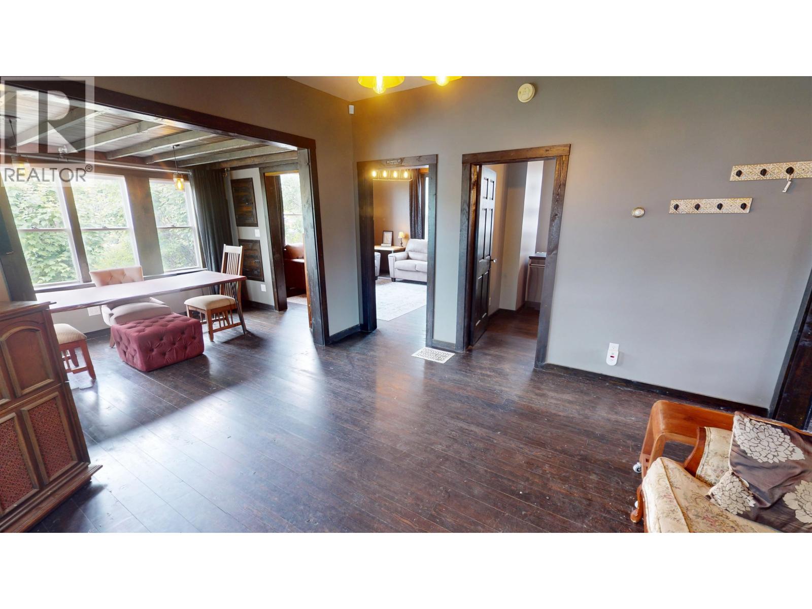 558 FRONT STREET - 9