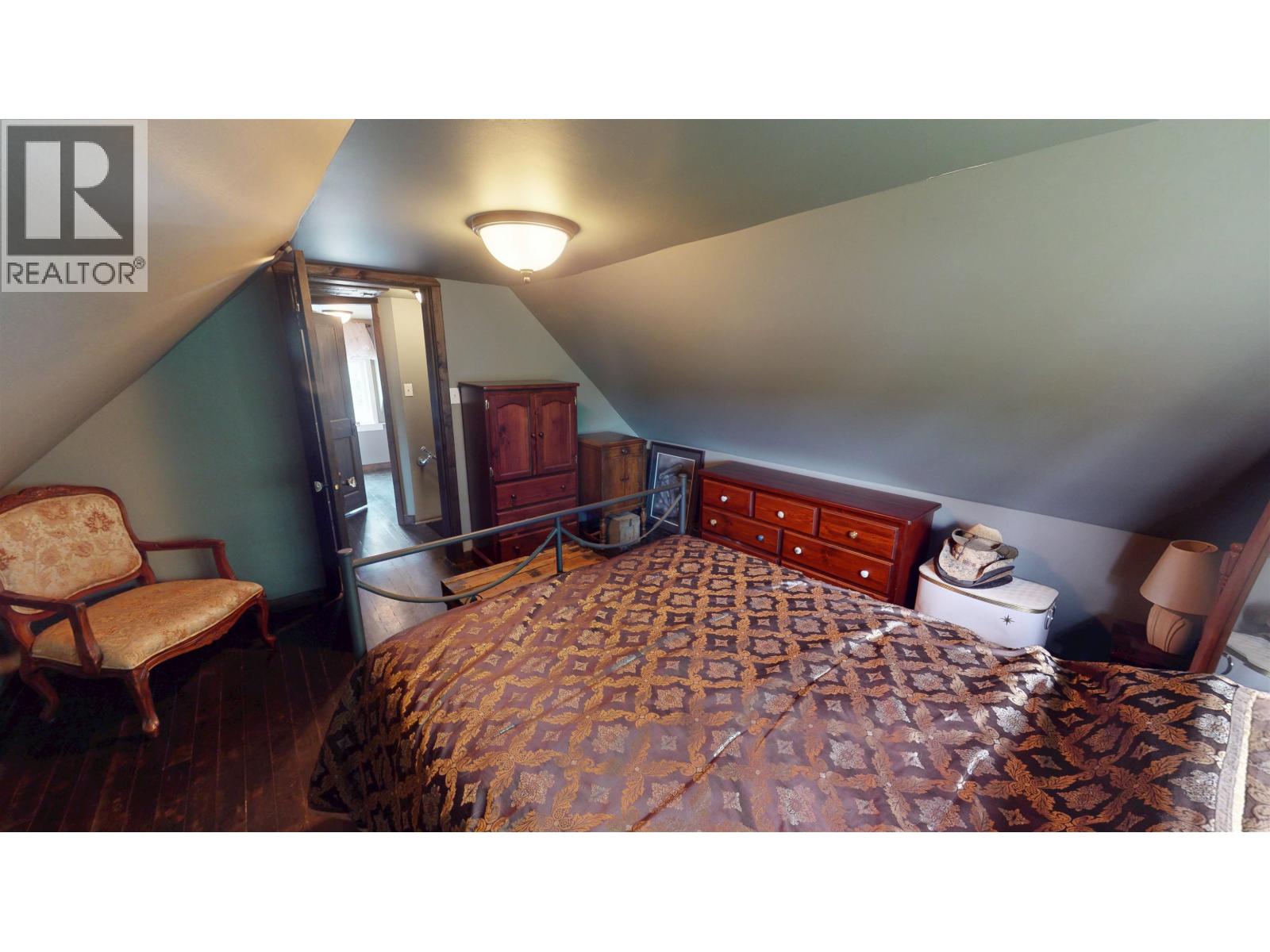 558 FRONT STREET - Image 22