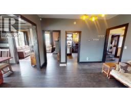 558 Front Street, Quesnel, BC V2J2K6 Photo 8