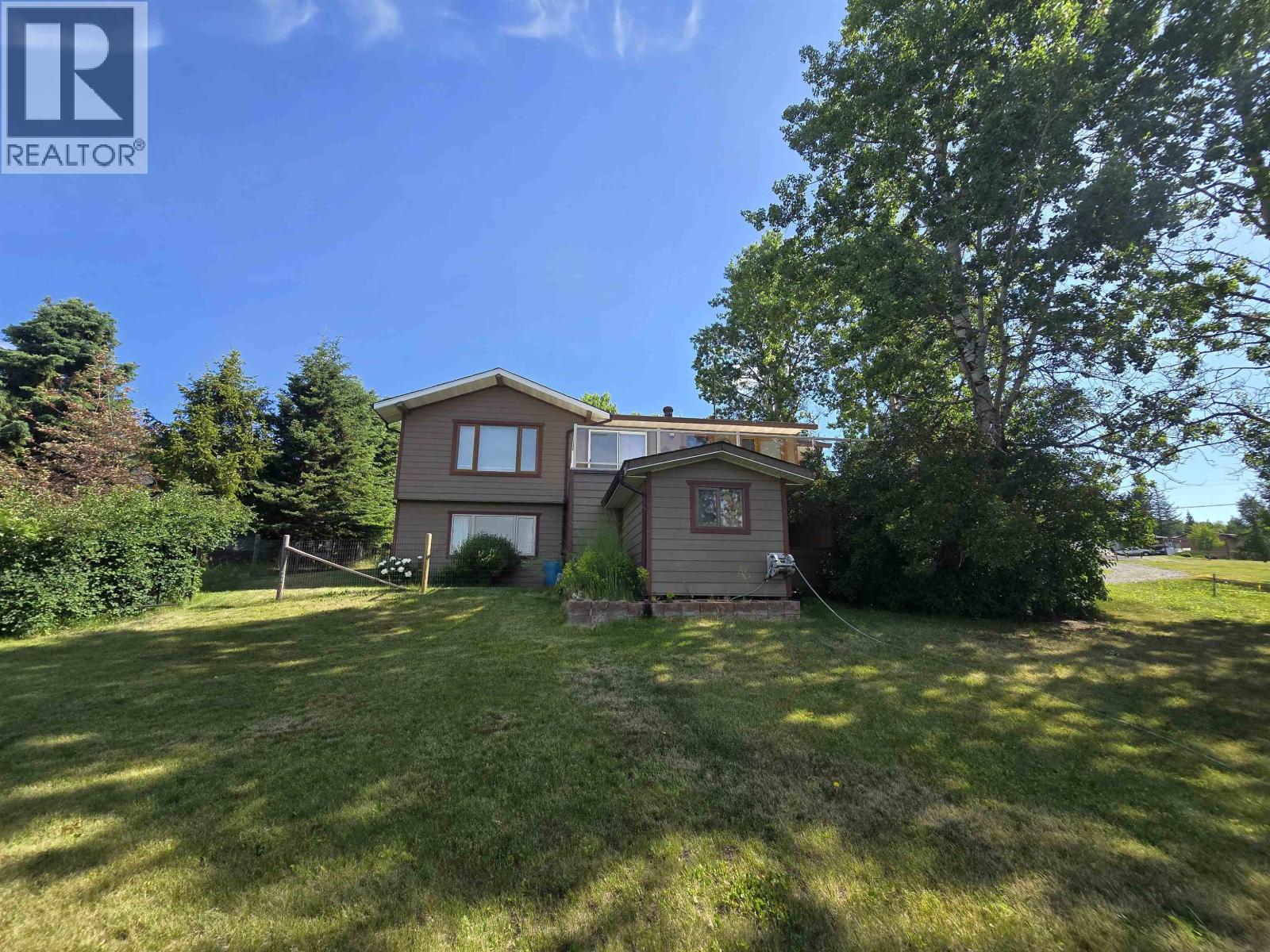 6072 LAKESHORE DRIVE, Horse Lake
