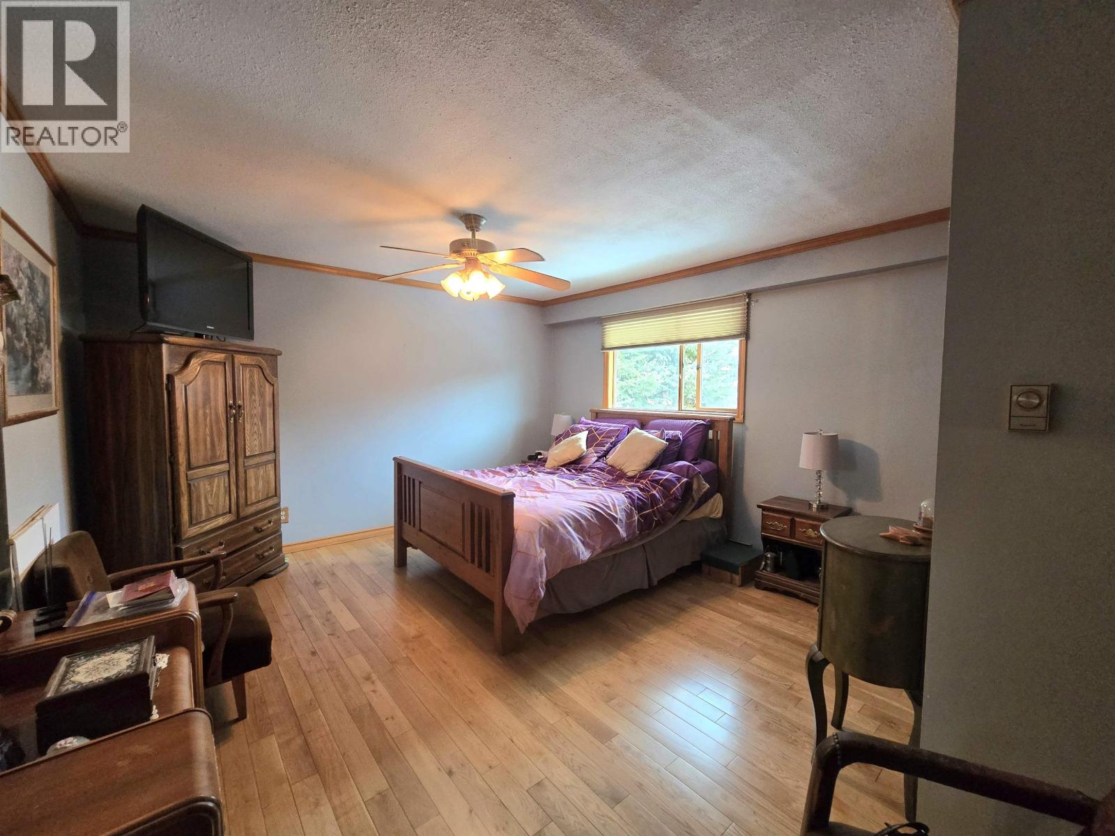 6072 LAKESHORE DRIVE - 22