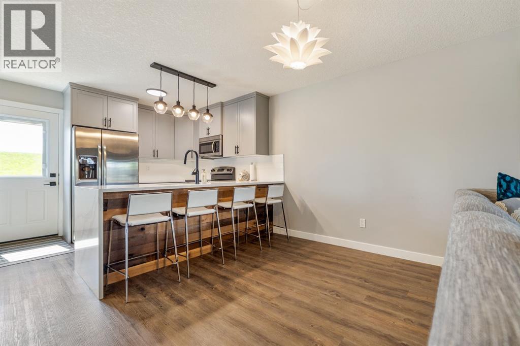 2, 3814 Sundance Close Close — photo 7