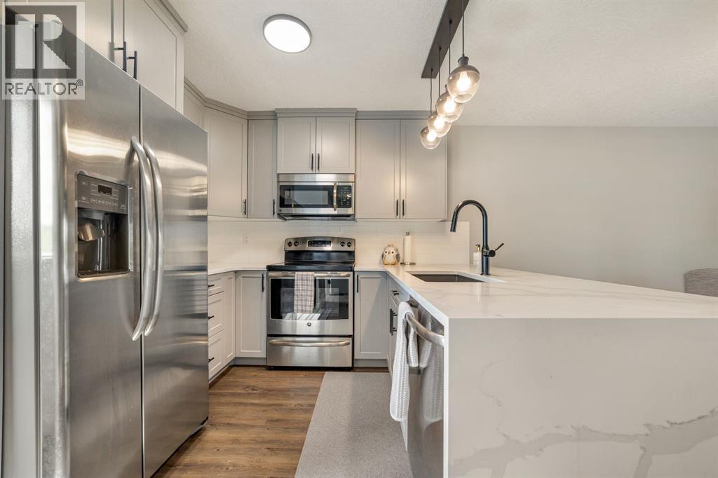 2, 3814 Sundance Close Close — photo 9