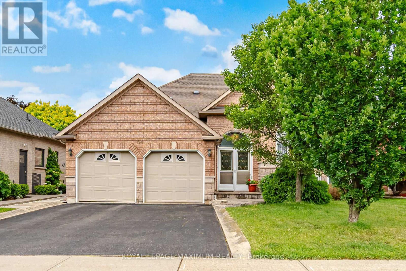 34 KIRKWOOD CRESCENT - 1