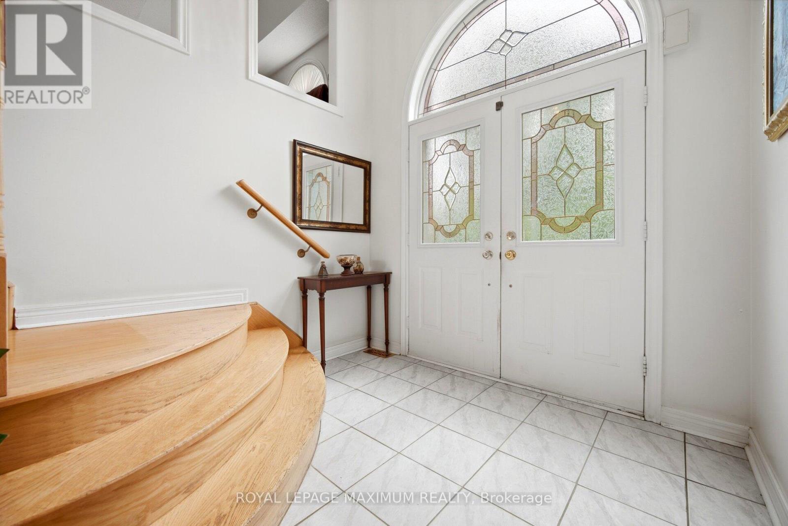 34 KIRKWOOD CRESCENT - 4