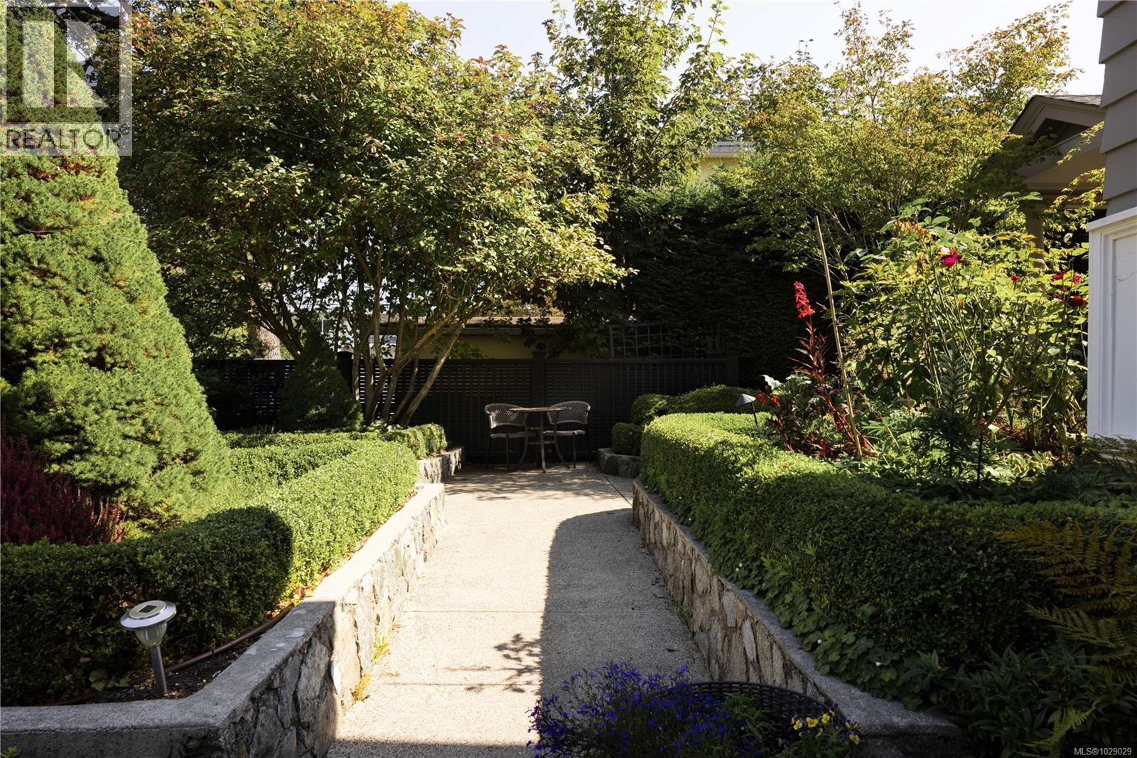 2655 Shady Lane - 52