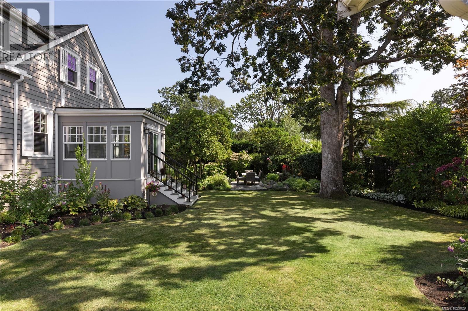 2655 Shady Lane - 26