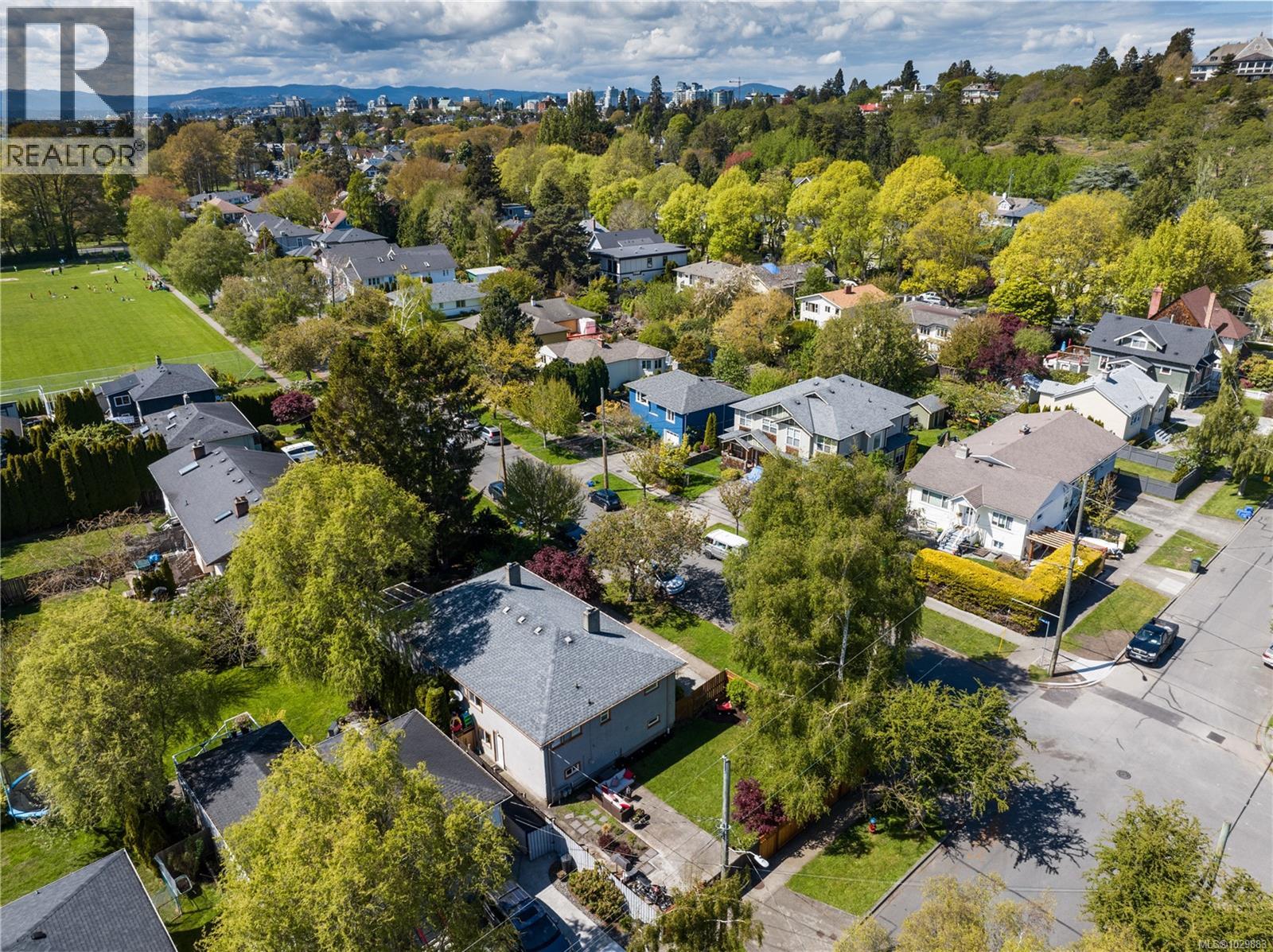 1451 Brooke St - 30