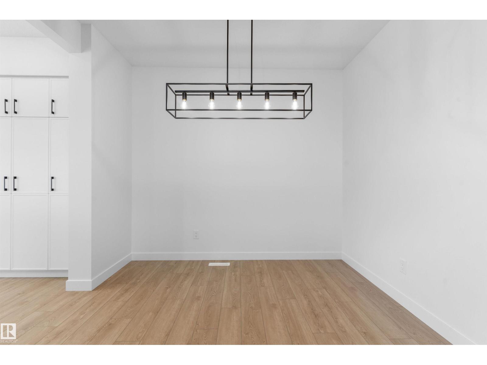 20707 40 AV NW - 15