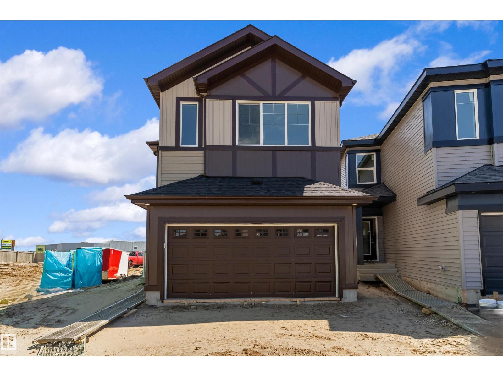 20707 40 AV NW - 1