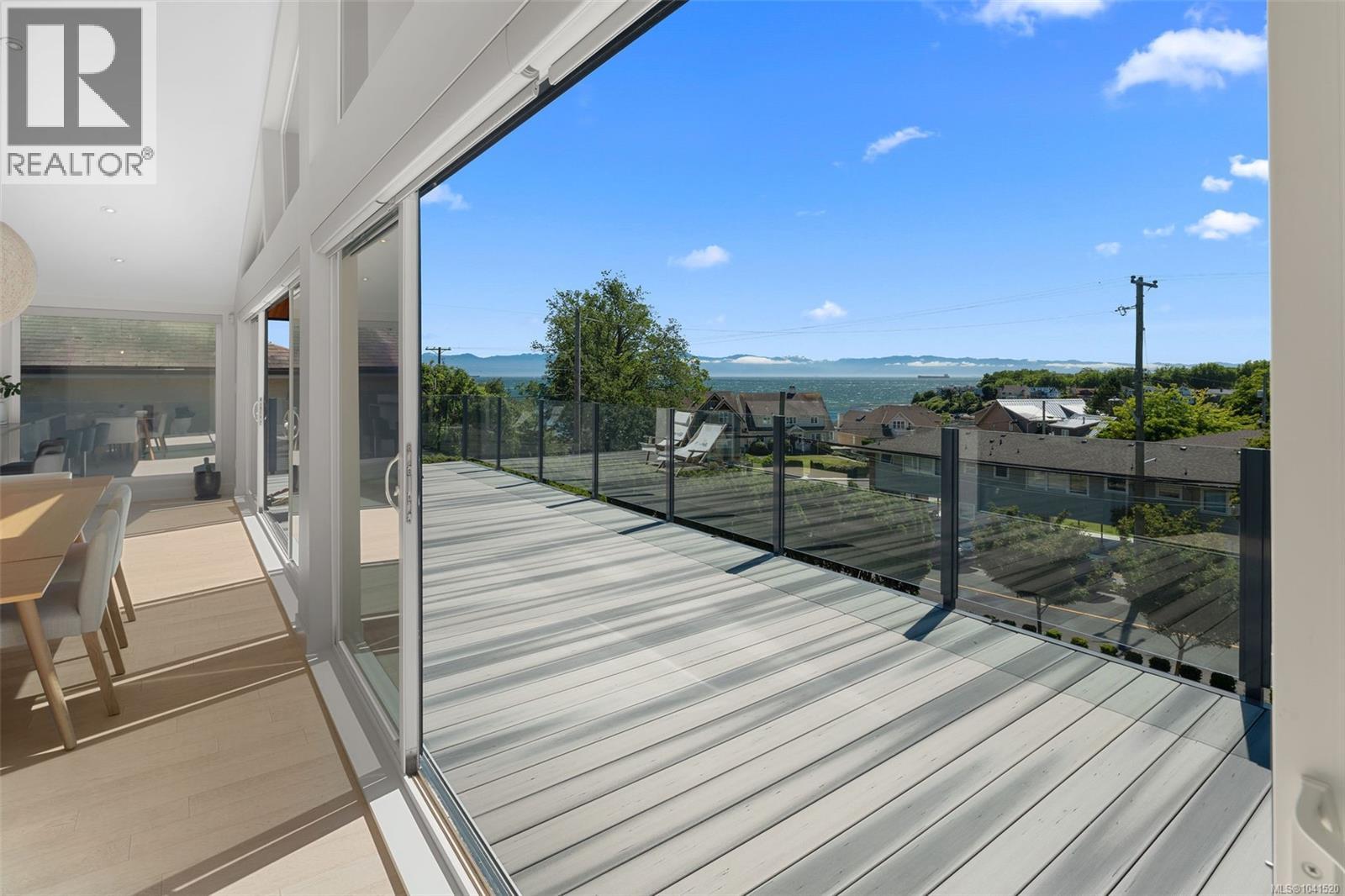  321 Foul Bay Road, Oak Bay