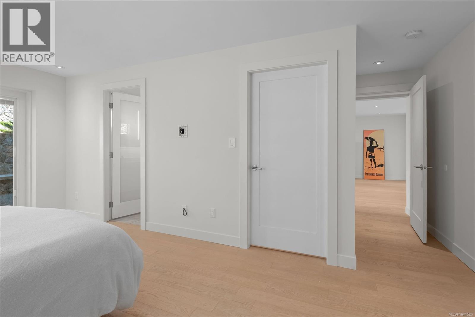  321 Foul Bay Road, Oak Bay