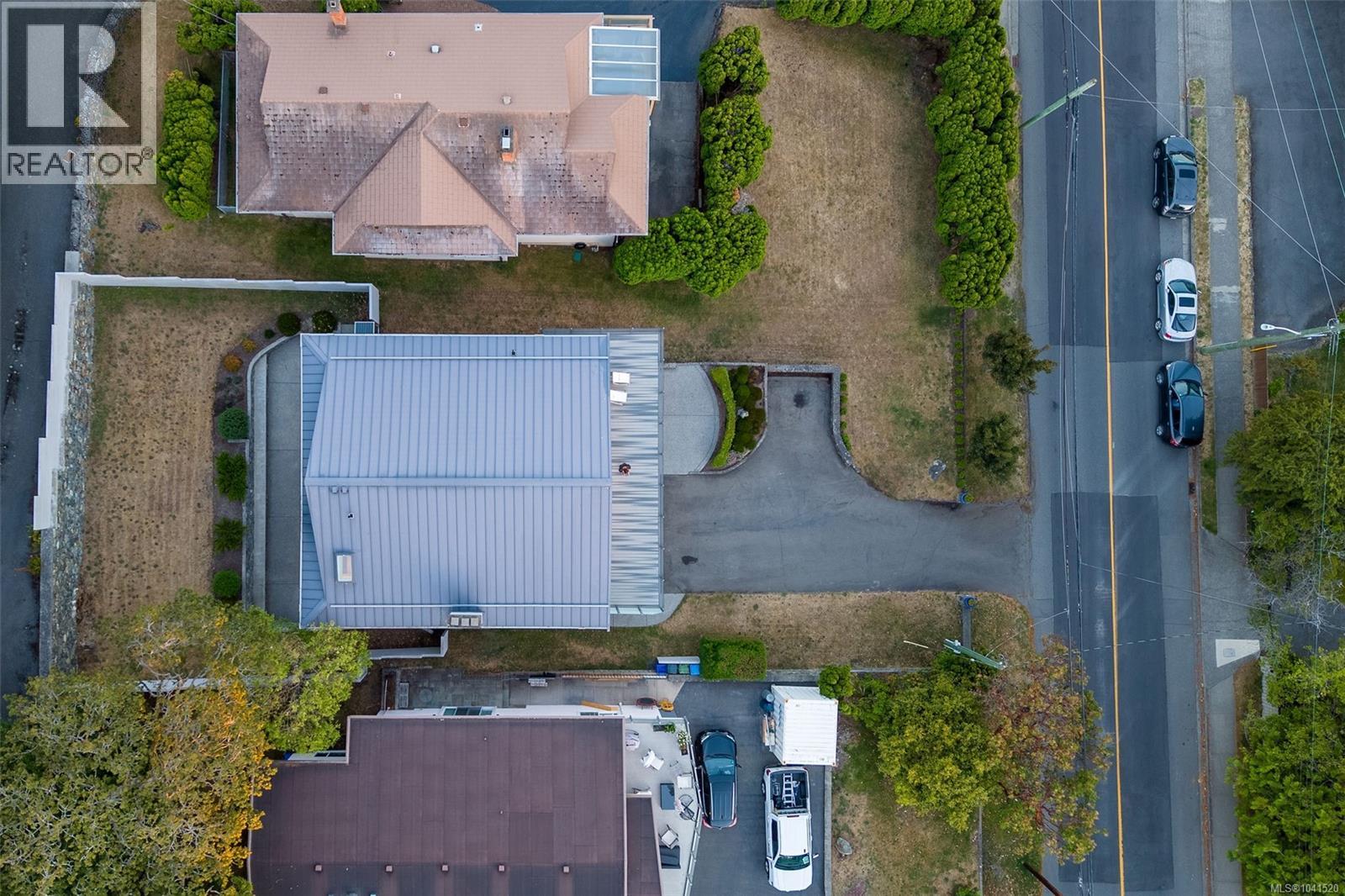  321 Foul Bay Road, Oak Bay