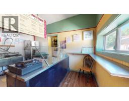 1999 Second Avenue, Rossland, BC V0G1Y0 Photo 21