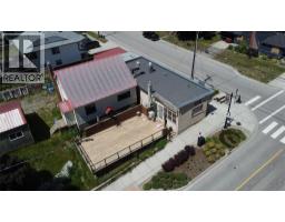1999 Second Avenue, Rossland, BC V0G1Y0 Photo 8