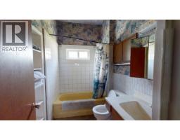 1999 Second Avenue, Rossland, BC V0G1Y0 Photo 33