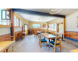 1999 Second Avenue, Rossland, BC V0G1Y0 Photo 11