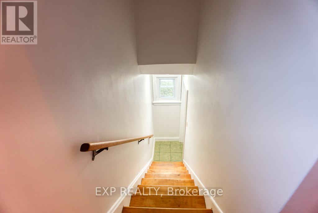 3 Bed, 1 Bath Multi-Family for Rent in Ottawa – 448 HOLLAND AVENUE, Ottawa – MLS# X13491432 - Image 13
