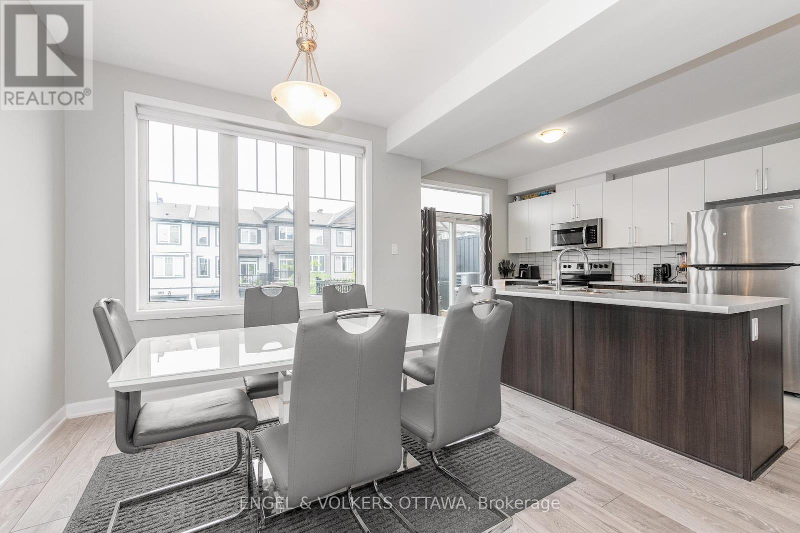 2 Bed, 2 Bath House for Sale in Ottawa – 517 GALMOY WAY, Ottawa – MLS# X13491434 - Image 12