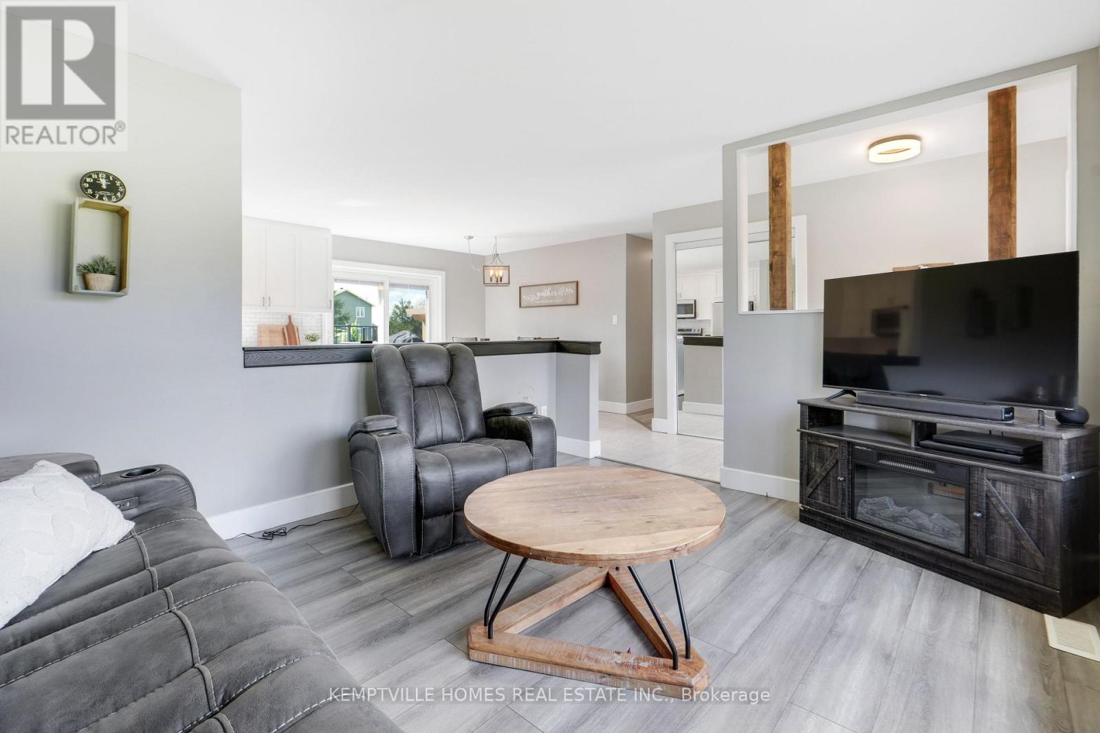 2134 COUNTY 20 (OXFORD STATION) ROAD - 6