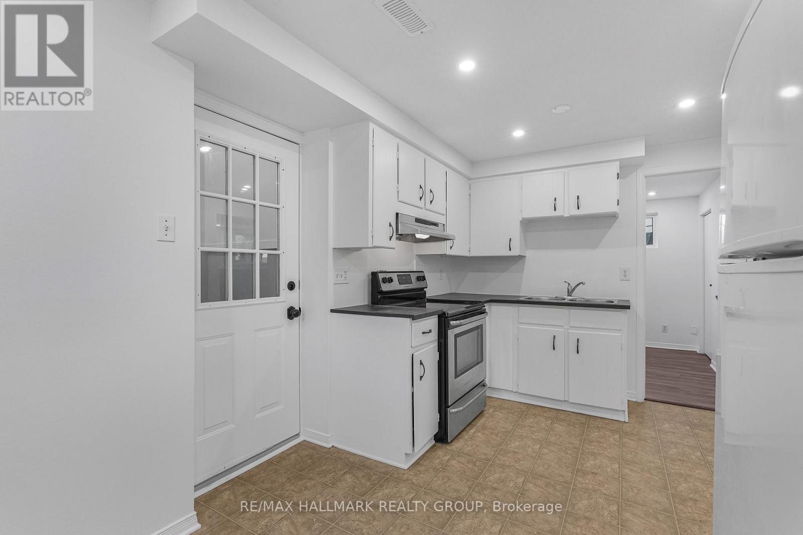 436 YVES STREET - 21