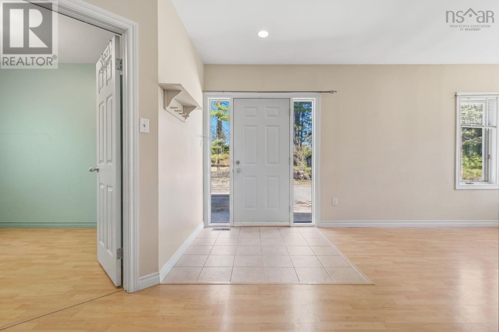 886 Woodstock Road - 16